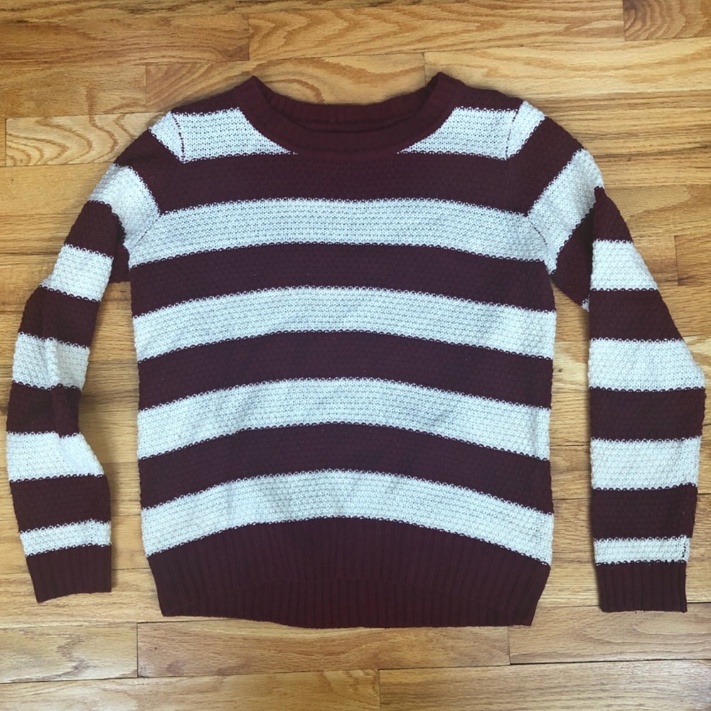 Forever 21 sweater. Size M